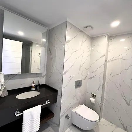 Διαμέρισμα Grand Sapphire Luxury 18 *